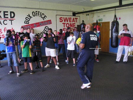 Marvelous gives boxing lessons to the local South Africa youth. An incredible experience to see how they focus on learning the sport of Boxing.